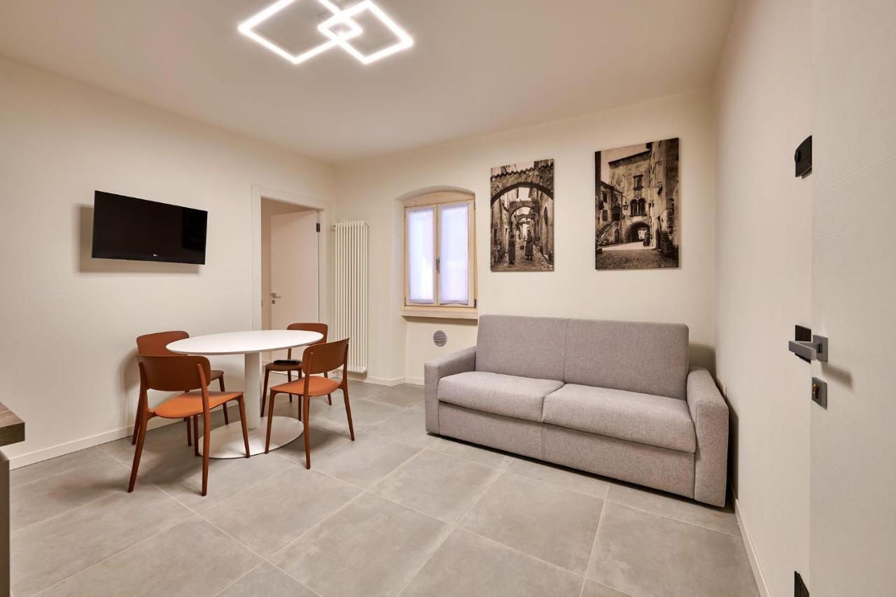 Apartmentsgarda - Residenza Mercanti Exterior photo