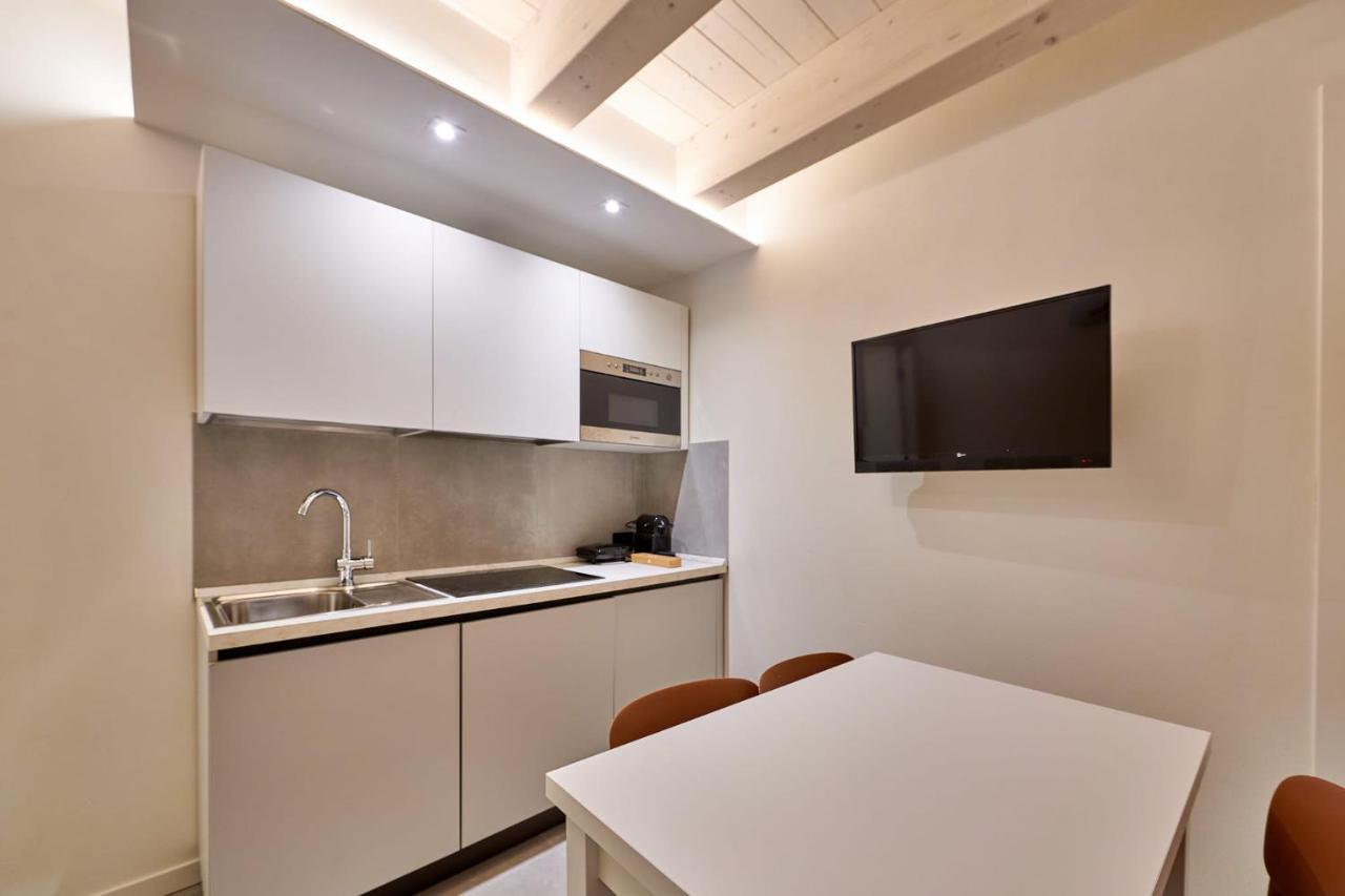 Apartmentsgarda - Residenza Mercanti Exterior photo